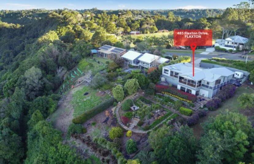 Flaxton Garden Home With Spectacular Coastal Views Montville Bagian luar foto