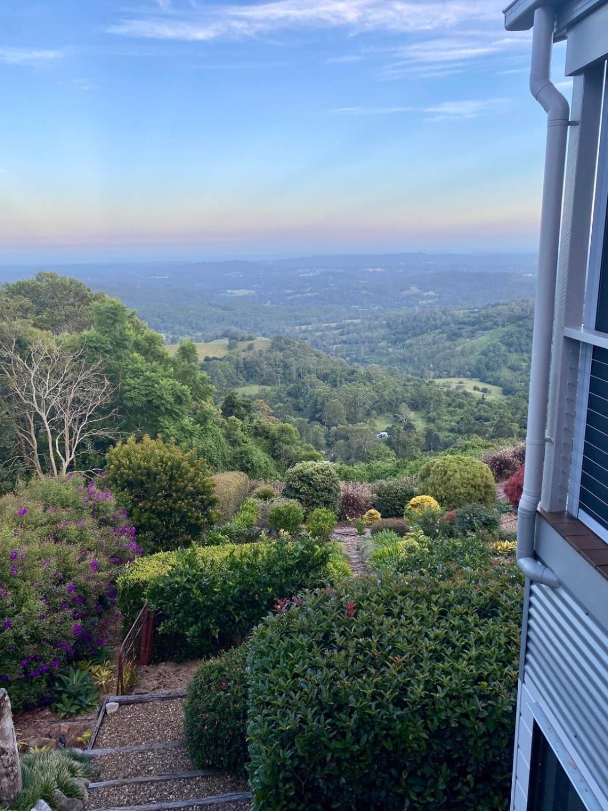Flaxton Garden Home With Spectacular Coastal Views Montville Bagian luar foto